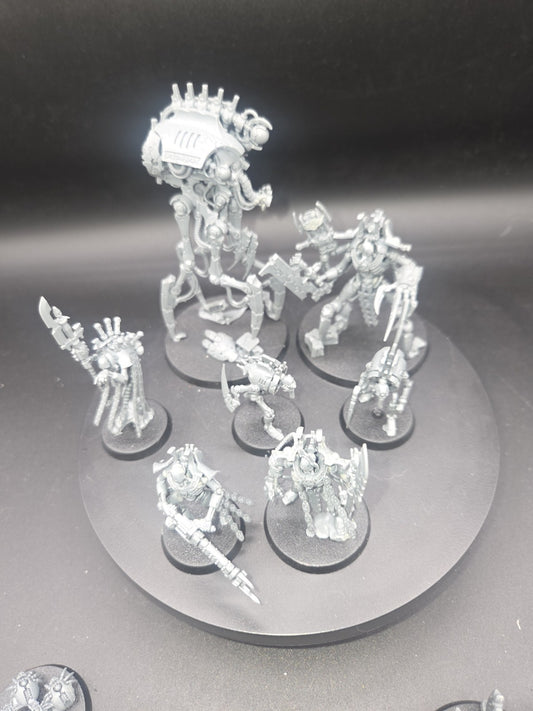 Necrons Half of Warhammer 40K Indomitus Box Well built. 10 warriors painted1