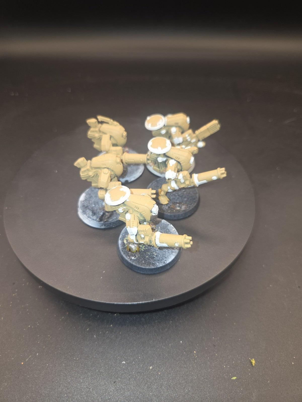 Games Workshop Warhammer 40K Tau Stealth Suit x5 partial paint3