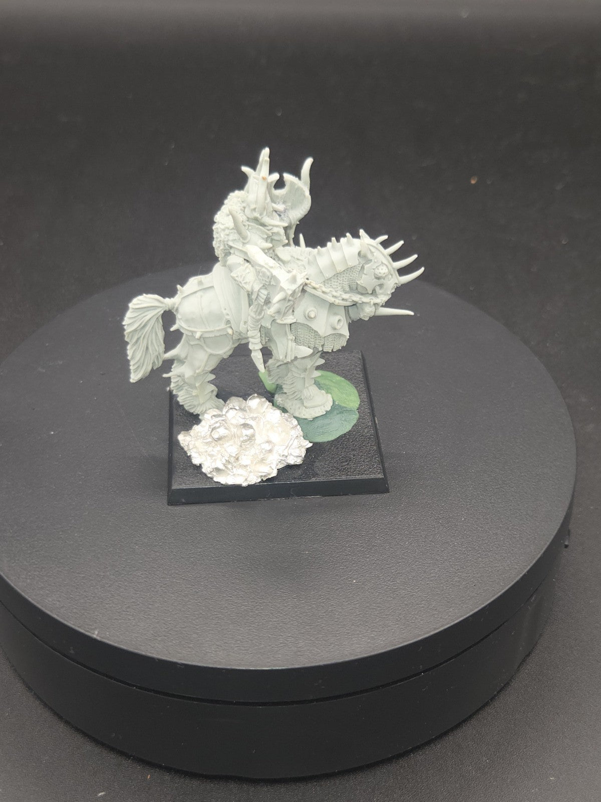 Chaos Lord on Daemonic Mount (Finecast) Slaves to Darkness AoS 3