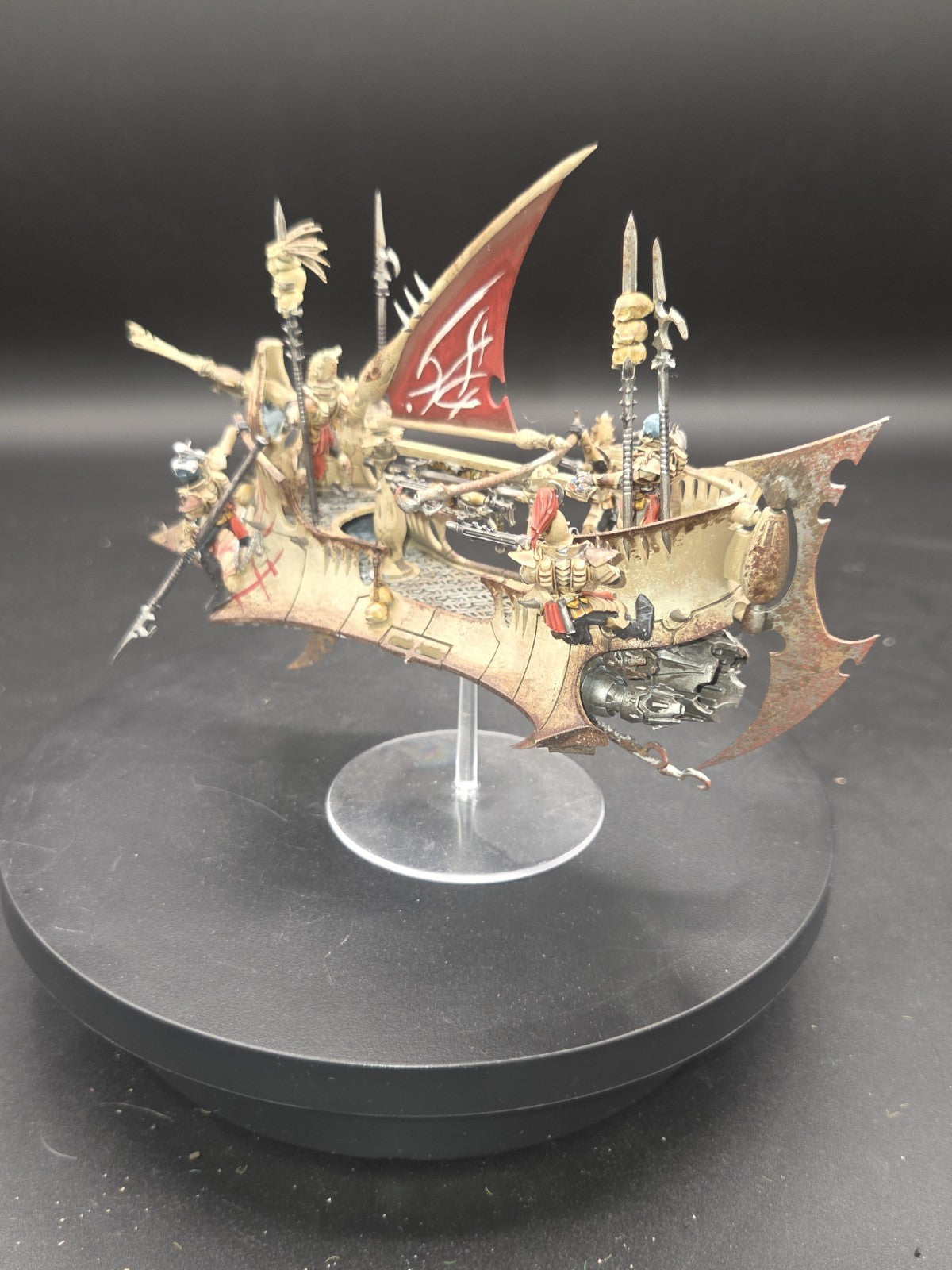 Warhammer 40k Dark Eldar Drukhari Raider Well painted table ready2