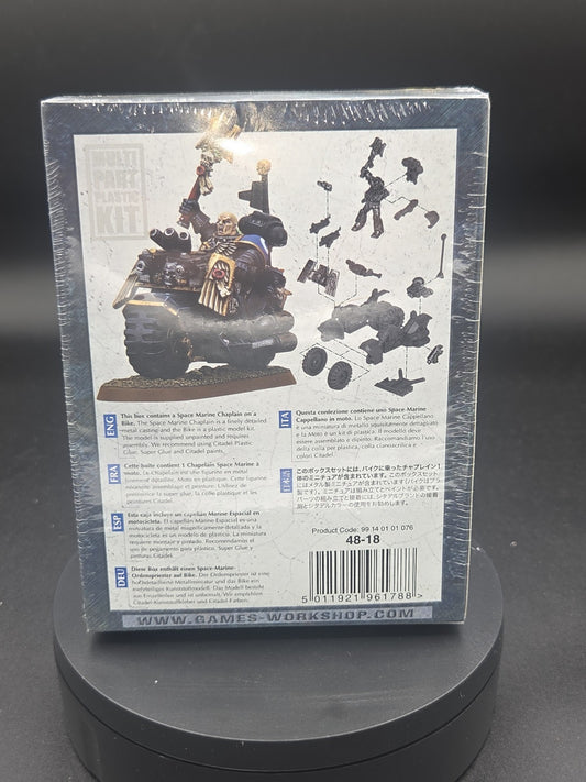 OOP 40k  Space Marine Chaplain on Bike NiB Sealed1