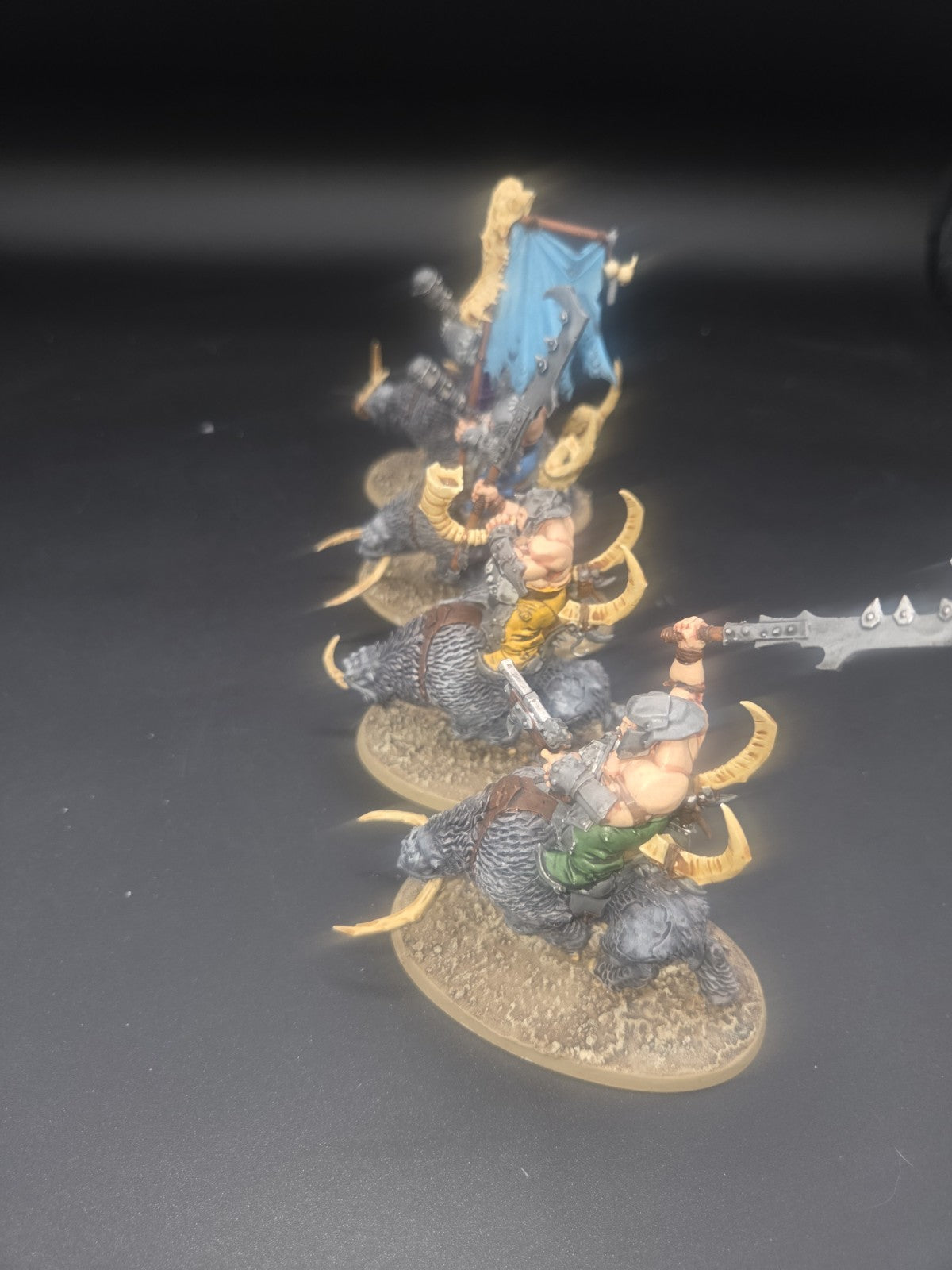 OGOR MAWTRIBES Mournfang Pack ( 4 ) Tabletop Ready Well Painted & based3