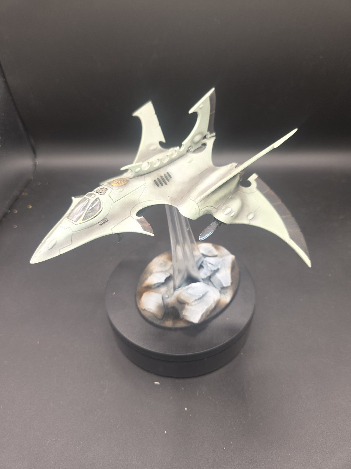 Games Workshop Warhammer 40k Aeldari Hemlock Wraithfighter Pro painted based1