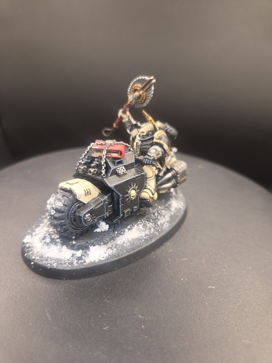 Warhammer 40k Space Marines Primaris Chaplain on Bike Table Ready Painted based1
