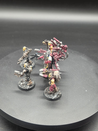 Games Workshop WH40K Techmarine With Servitors Finecast Well Painted0