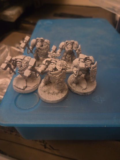 Games Workshop Warhammer Space Marines - Assault Terminators Hammers + Shield0