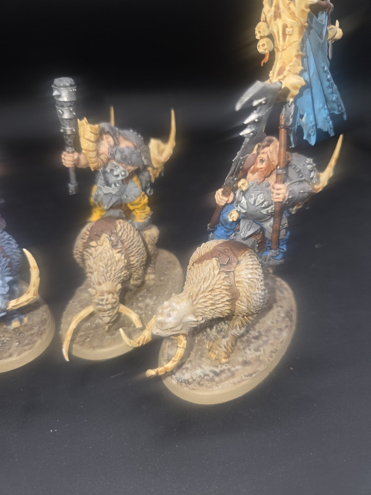 OGOR MAWTRIBES Mournfang Pack ( 4 ) Tabletop Ready Well Painted & based2