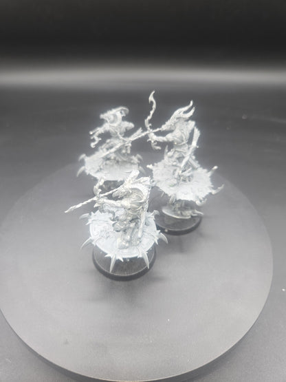 Warhammer Age of Sigmar /40k -  Tzeentch Tzaangor Skyfires Built 1