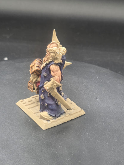 Warhammer Ogre Kingdoms Paymaster Miniature some paint OOP1