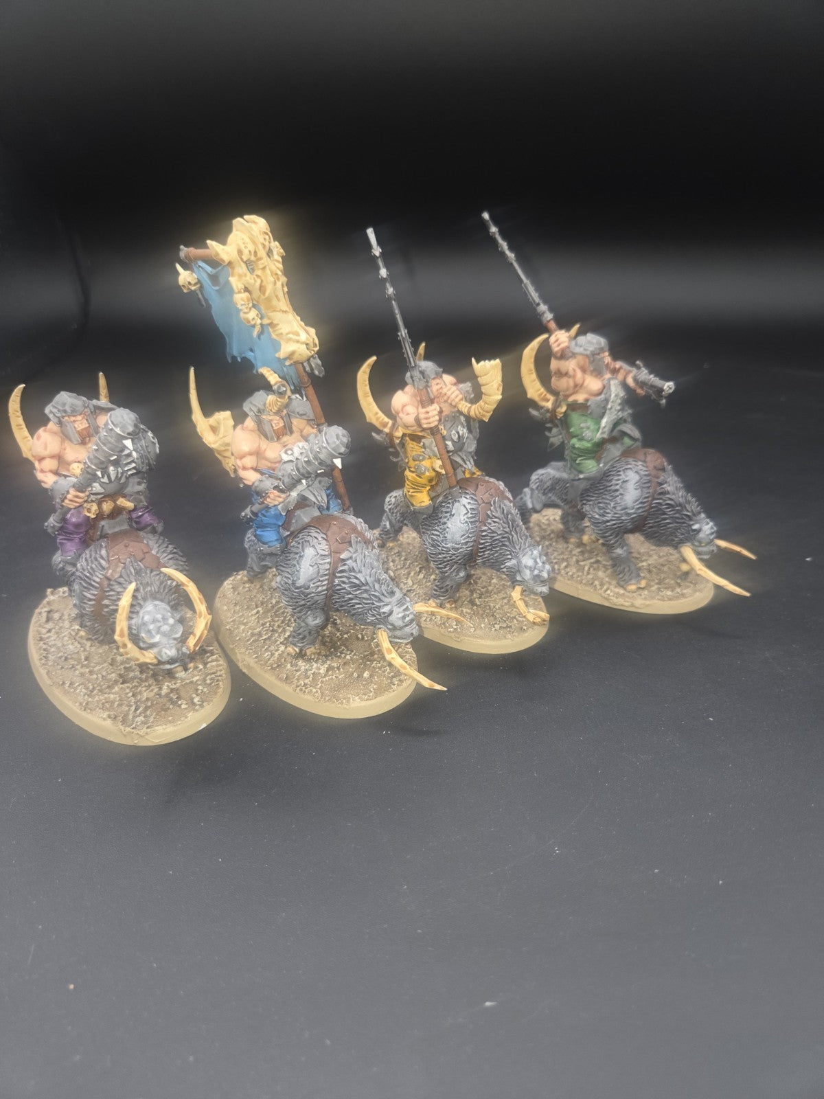 OGOR MAWTRIBES Mournfang Pack ( 4 ) Tabletop Ready Well Painted & based0