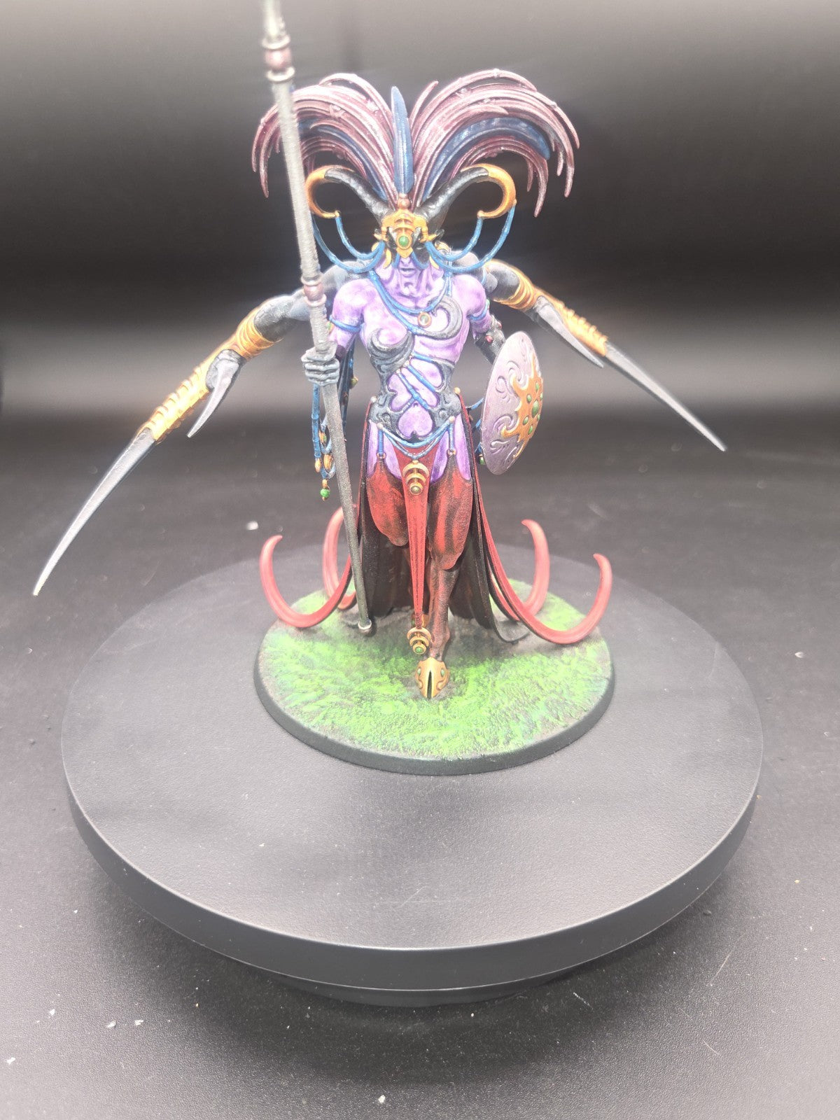 Shalaxi Helbane Slaanesh Warhammer well Painted0