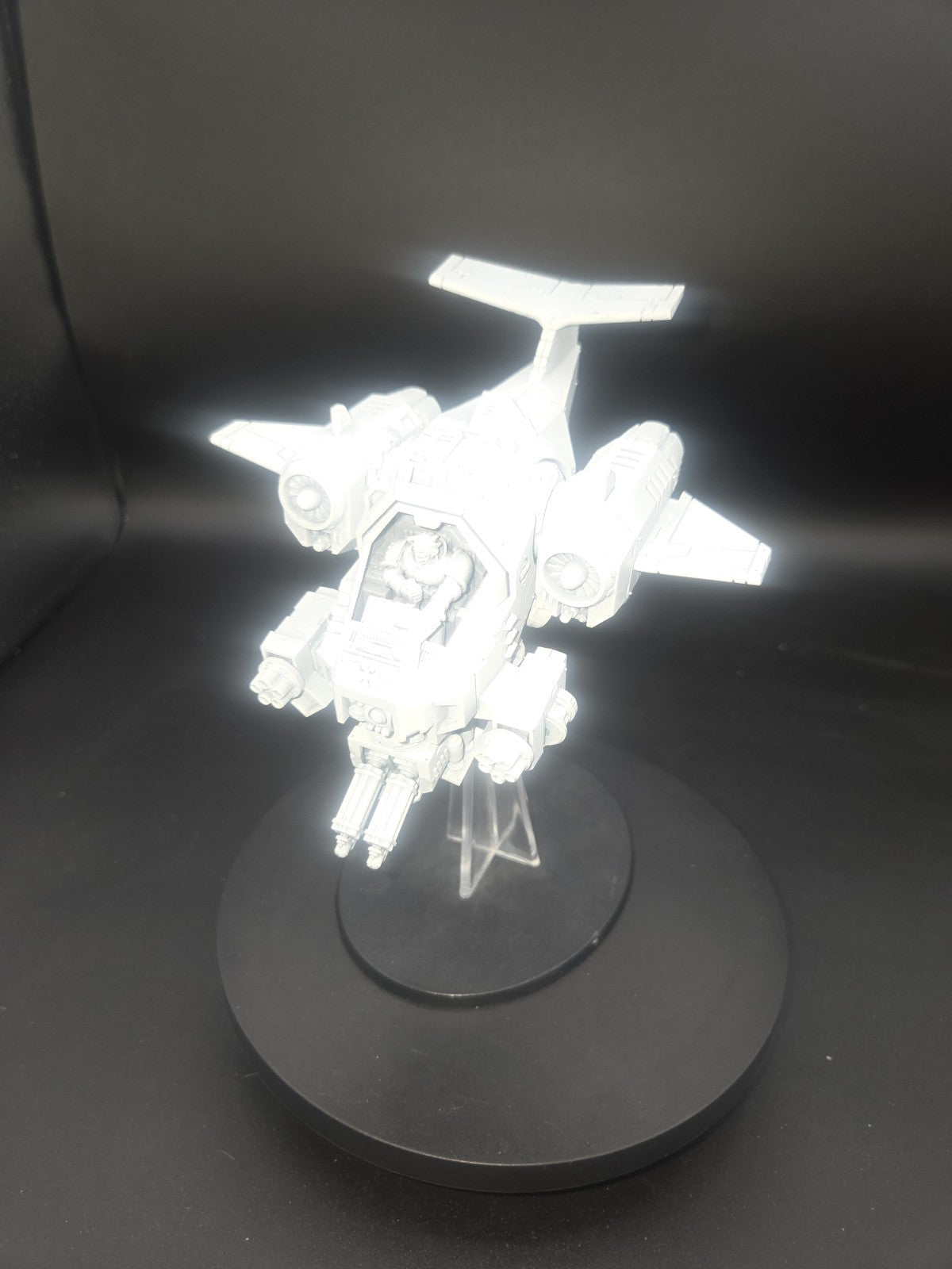 Warhammer 40K Space Marine Stormtalon Gunship  Built Stand inc1