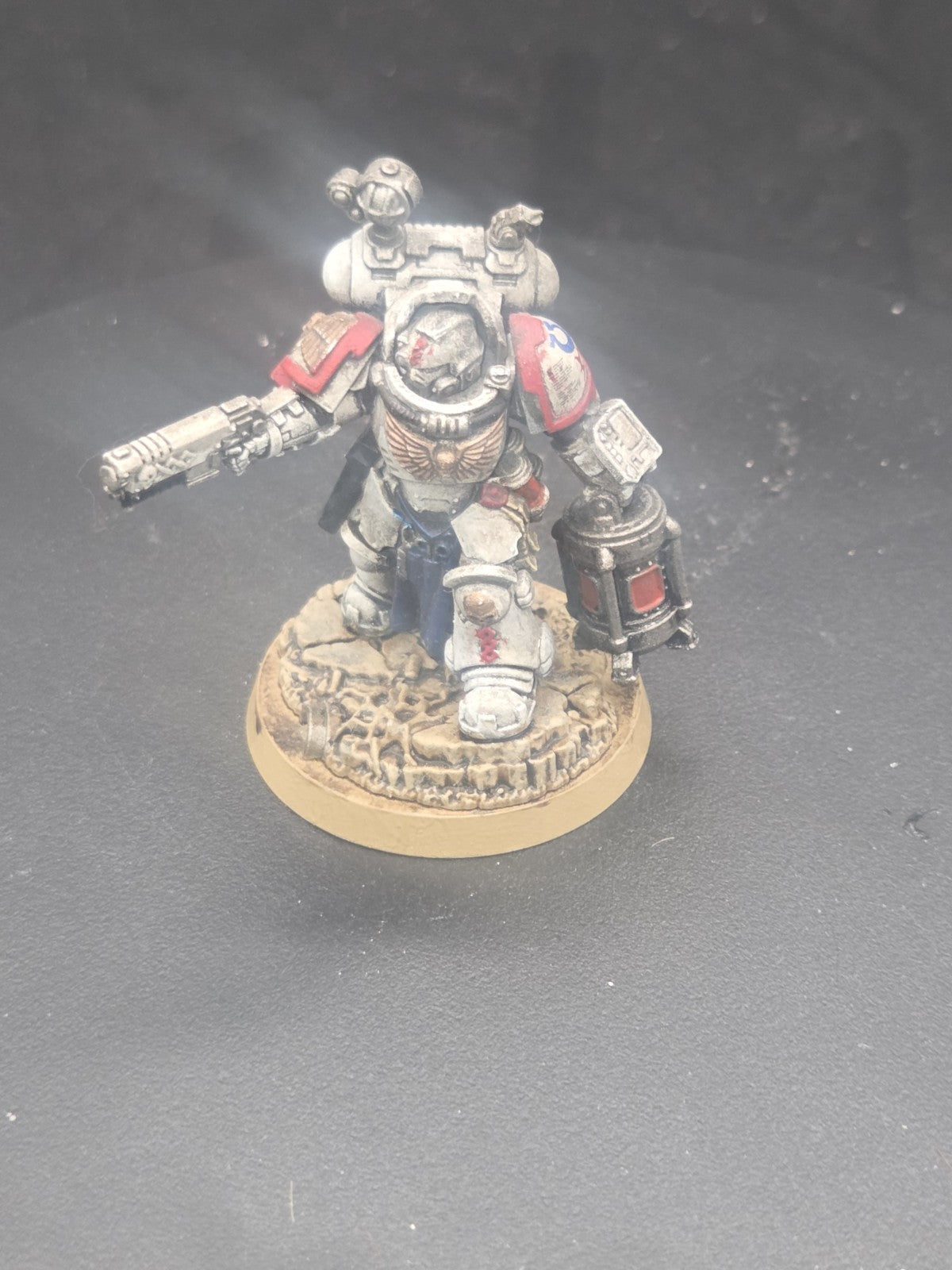 Space Marines Apothecary Biologis from Heroes of the Chapter Tabletop Ready 40k0