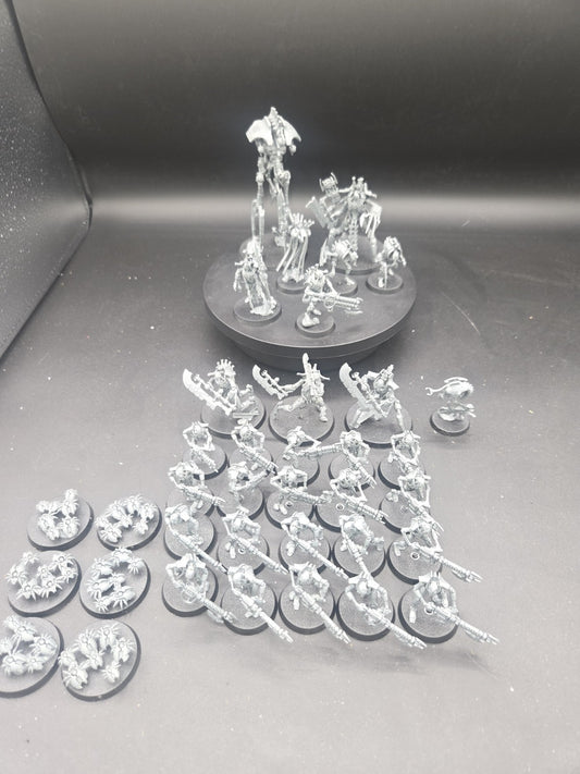 Necrons Half of Warhammer 40K Indomitus Box Well built.  ready for paint0