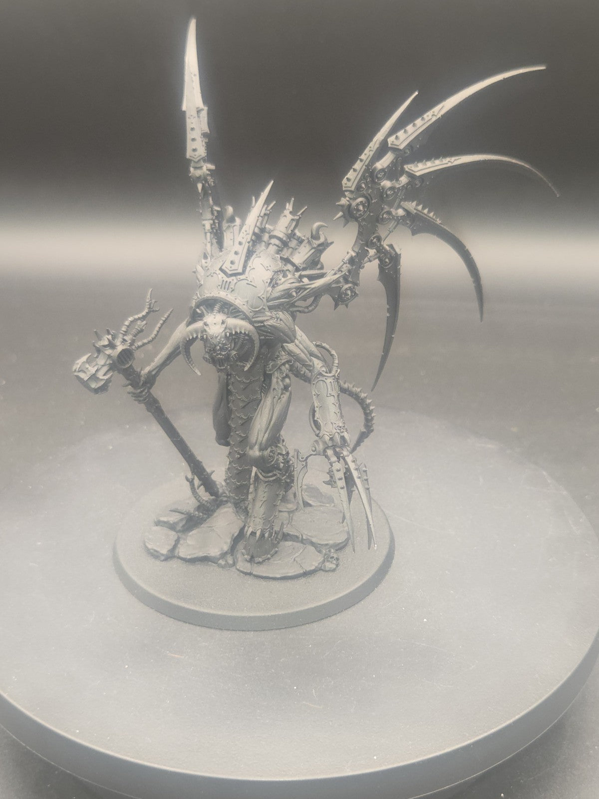 Warhammer 40K: Chaos Space Marines - Vashtorr the Arkifane Built primed0