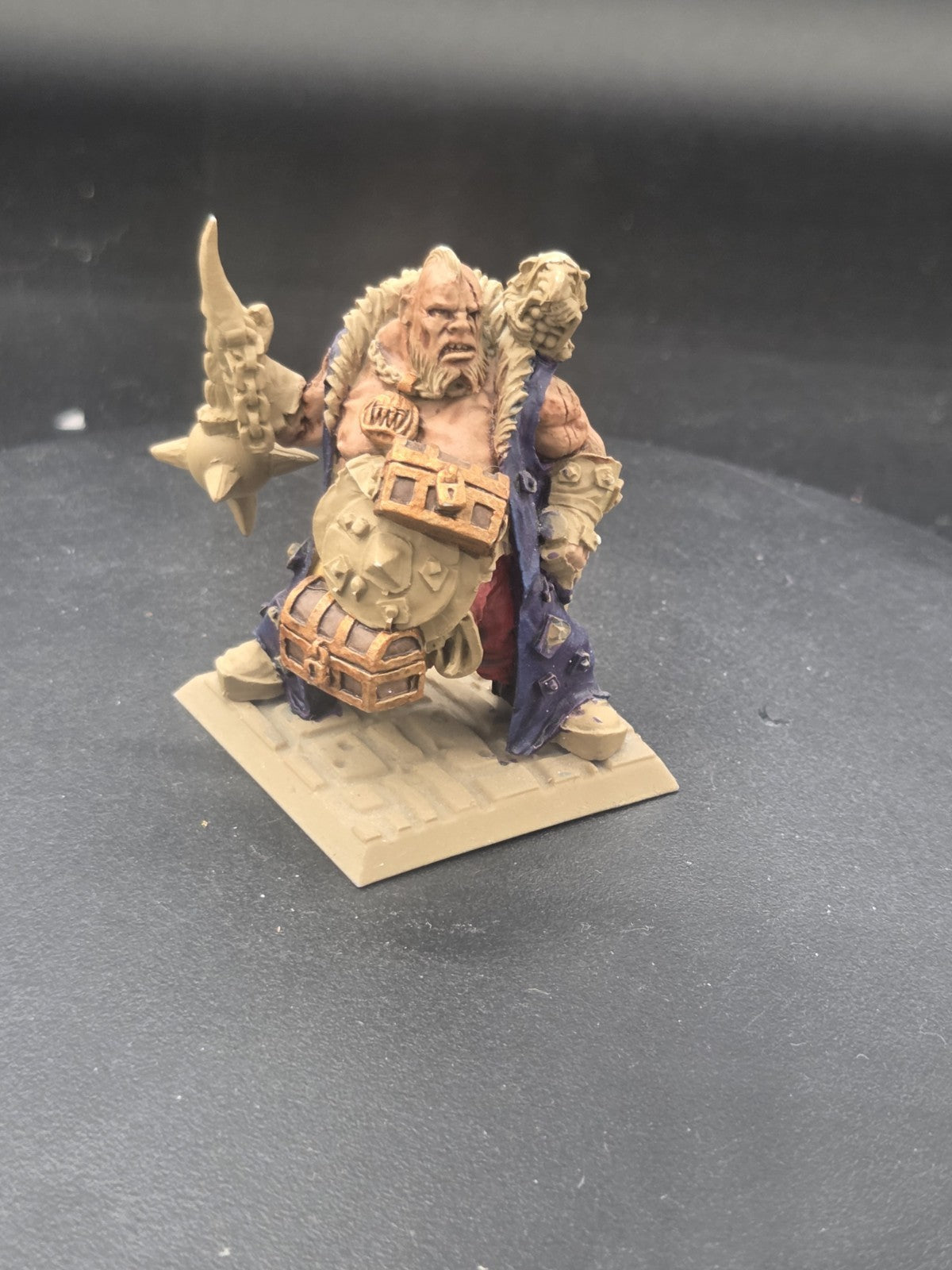 Warhammer Ogre Kingdoms Paymaster Miniature some paint OOP0