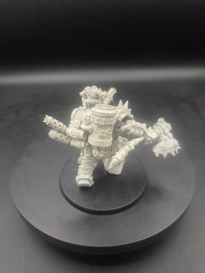 Ork Iron Boss by Artel W  ( Warboss )4